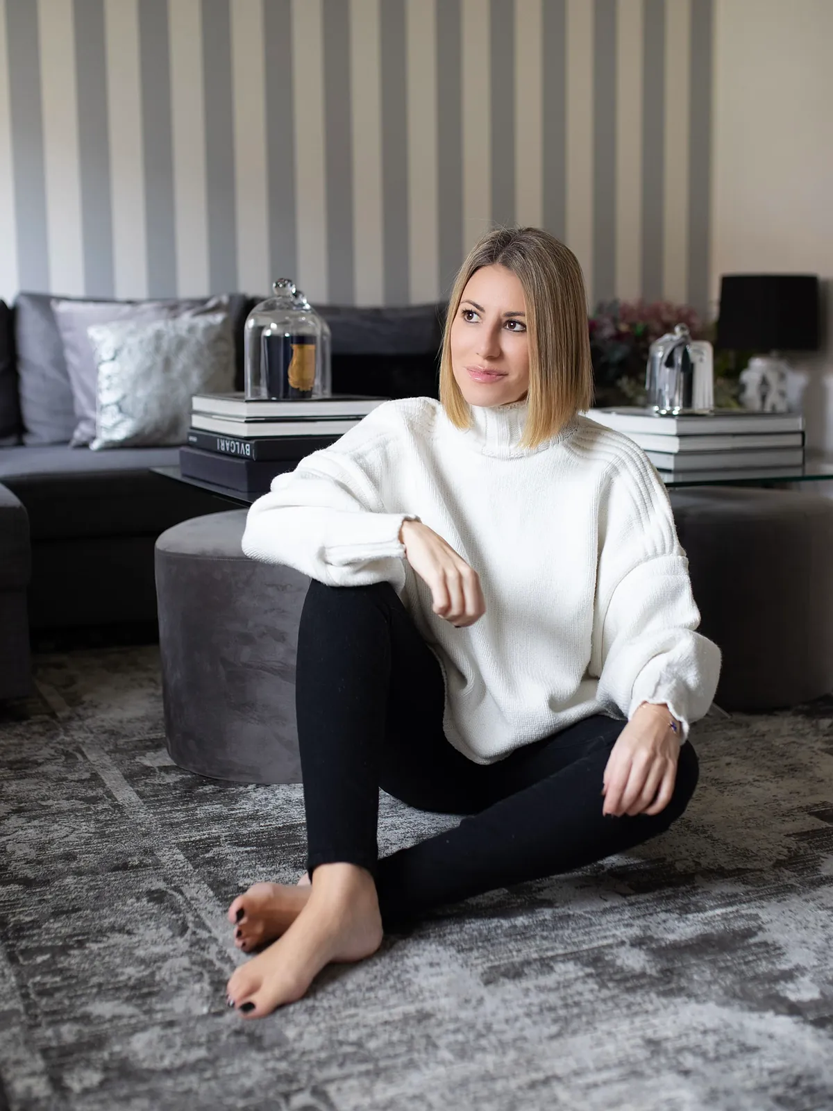 El armario de... Cristina Reyes, la estilista que adoran las famosas: "Cuando llegué a los 80 pares de zapatos dejé de contar; son mi perdición"