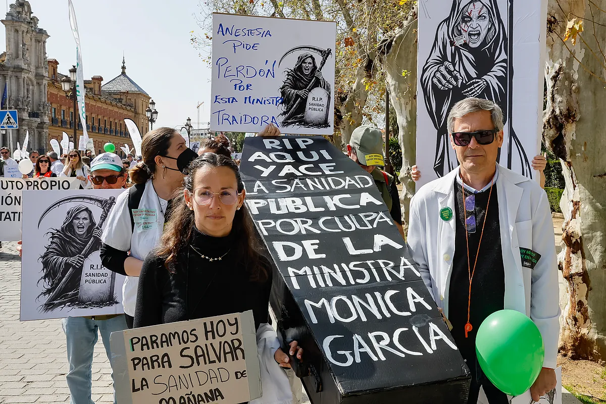 Clamor de las CCAA contra Sanidad para abordar esta semana la huelga de médicos en el Consejo Interterritorial: "Es inaplazable una revisión inmediata y conjunta"