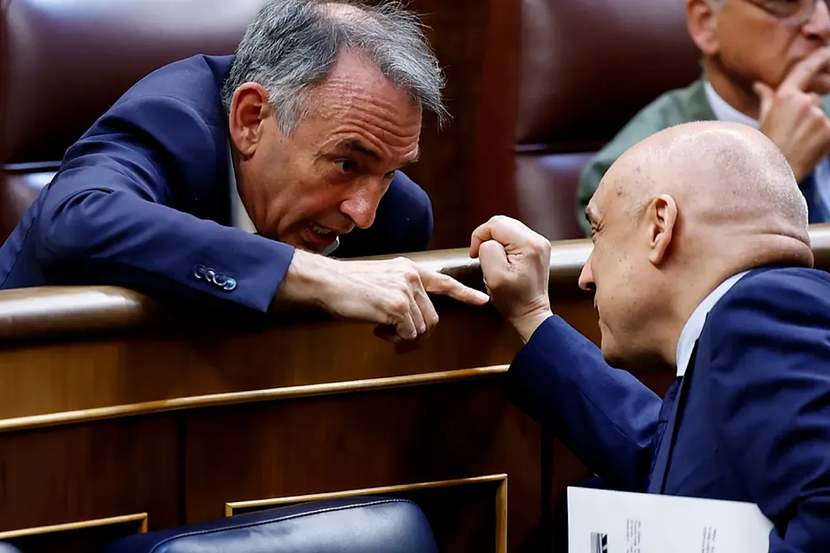 PSOE y Sumar pactan eliminar el delito de injurias a la Corona