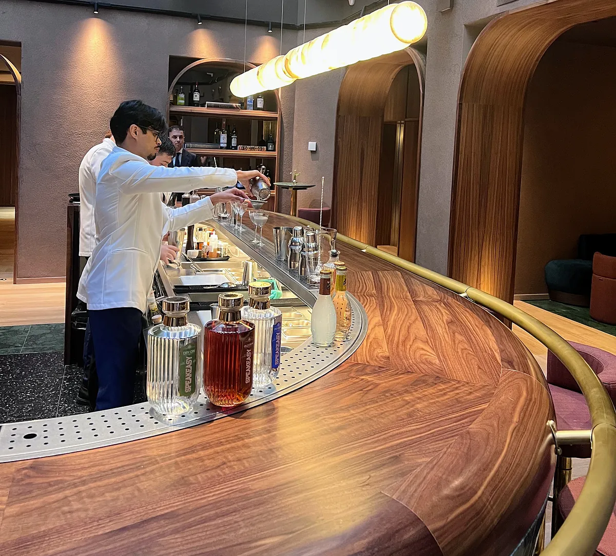 La histórica sede de la Azucarera, el nuevo hotel de lujo de un Madrid que sube la apuesta: chef estrellado, coctelería de autor y micro spa en cada habitación