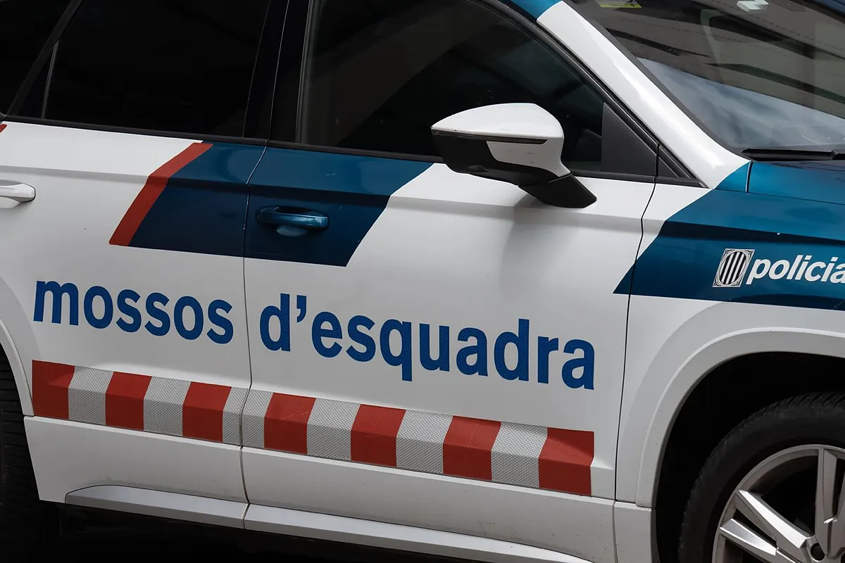 Detenido en Esplugues de Llobregat tras apuñalar mortalmente a una mujer en la calle Joan Miró
