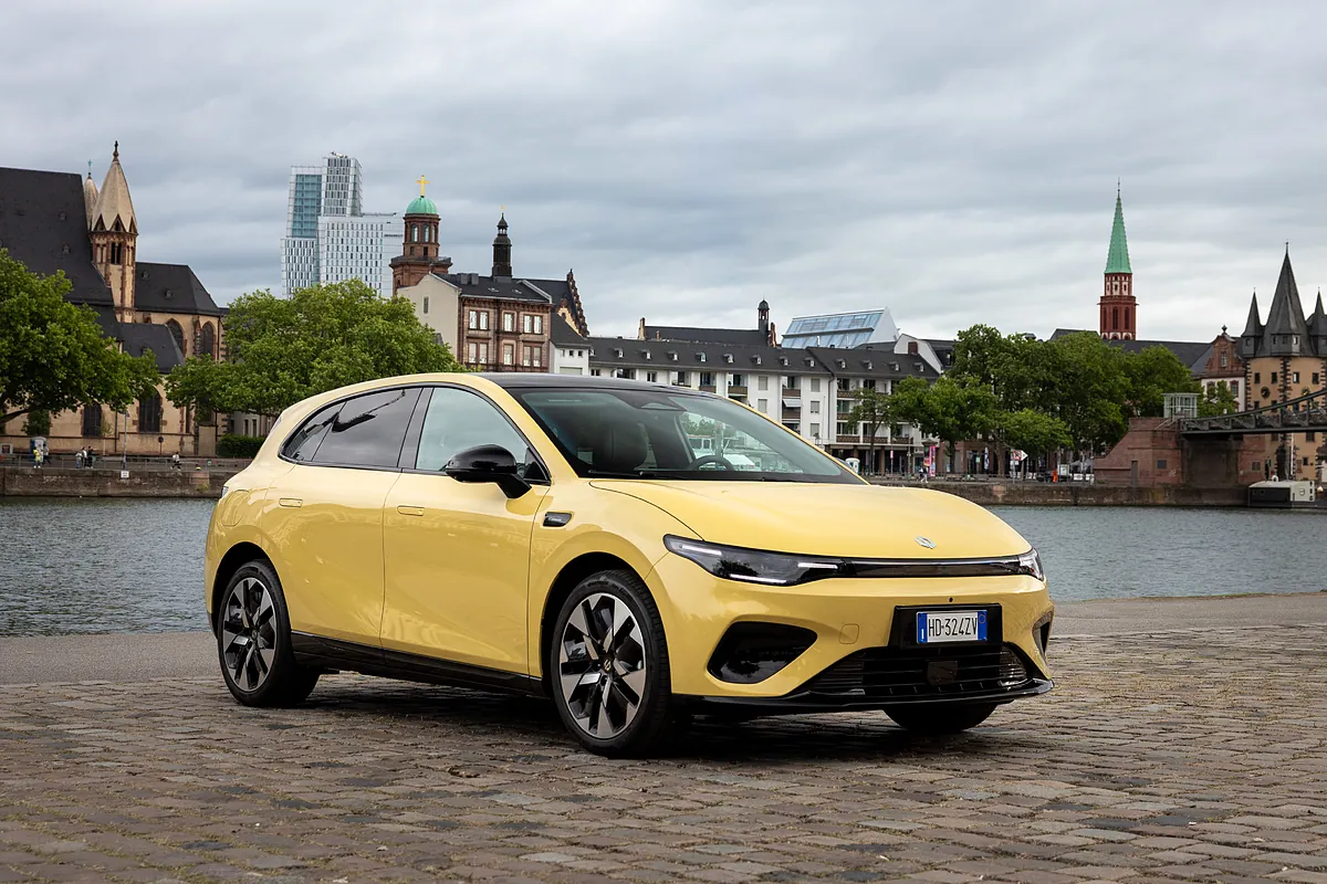 Leapmotor B05: un eléctrico compacto por menos de 20.000 euros (después de ayudas)