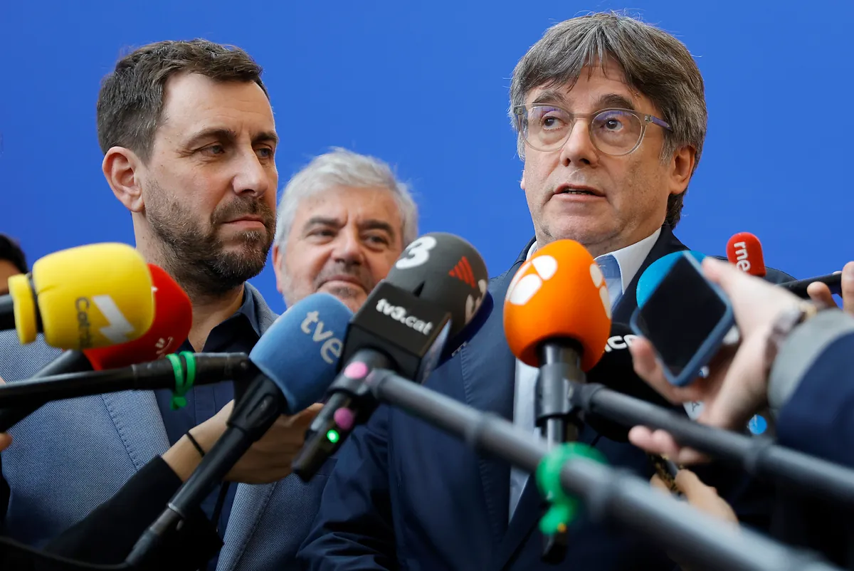 Comín, tránsfuga y escudero de Puigdemont, regresa a España para asegurarse el acta de eurodiputado y seguir en política