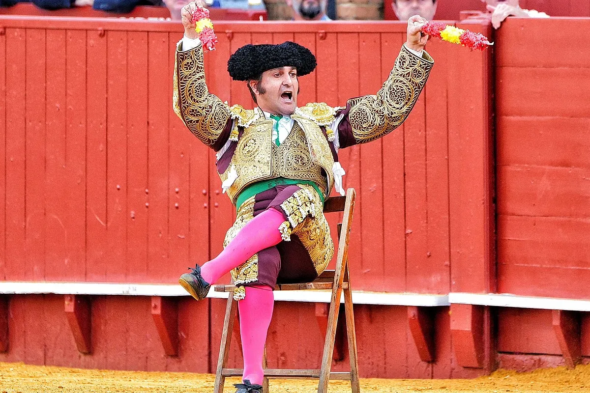 Morante vuelve a demostrar en Sevilla por qué es el más grande de la historia