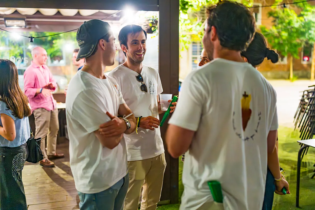 Una copa con Juan, de Effetá, la asociación católica premium para jóvenes: "Si estás pensando en casarte, es más fácil encontrarlo en un retiro que en Pachá"