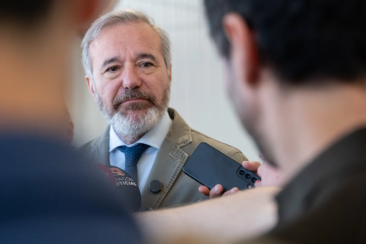 Azcón defiende que concertó el Bachillerato con el Gobierno en funciones para "aplicarlo ya en el próximo curso" y mantiene su apuesta sobre la medida a pesar de la suspensión del TSJA