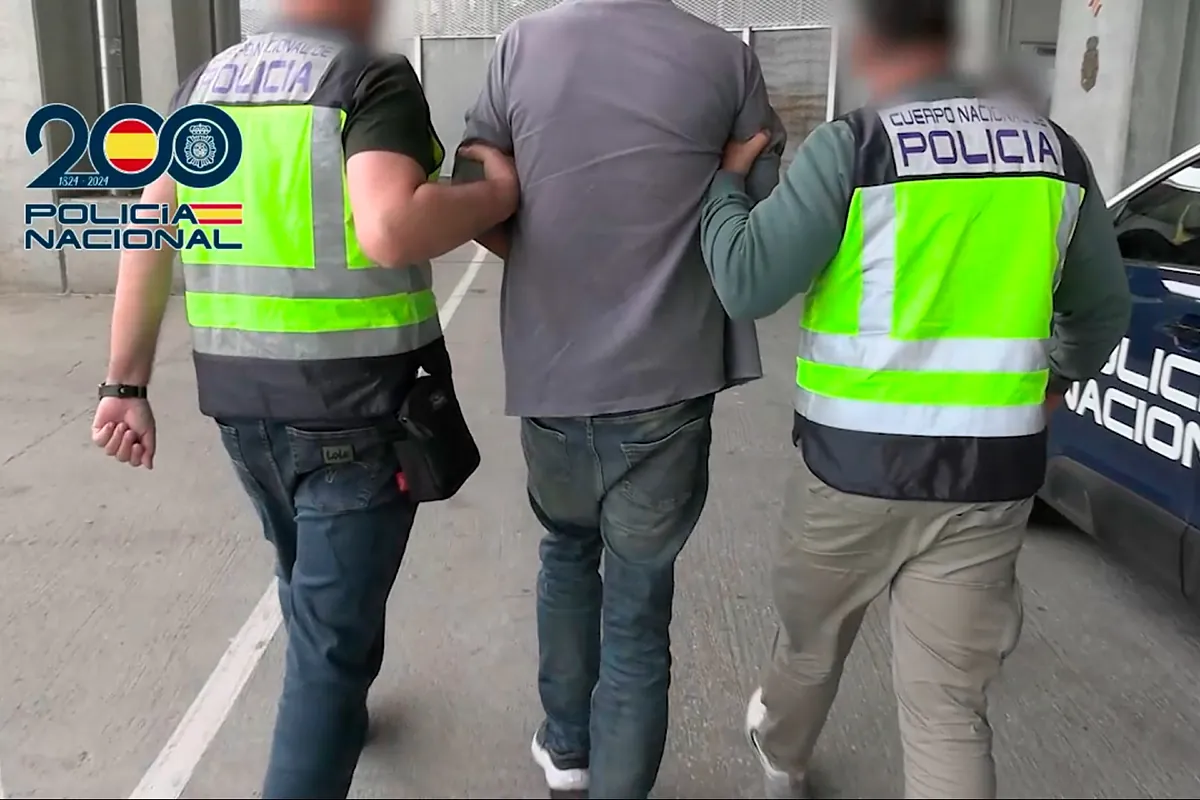 El profesor Martiño Rivas entra en prisión tras ser detenido en Cuba por violar a una menor y fugarse