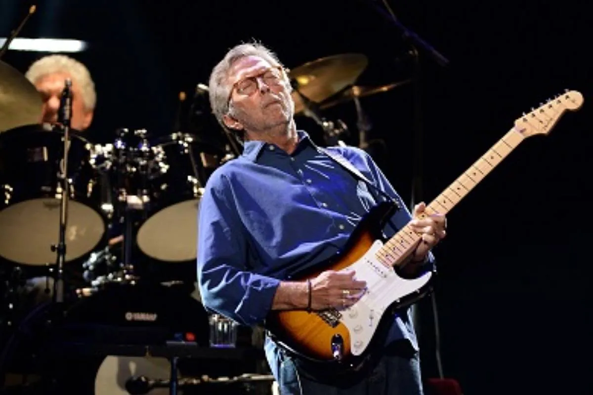 Eric Clapton, agredido con un objeto en Madrid, termina su concierto sin bises