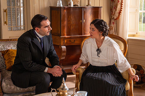 Avance de 'La Promesa', cap�tulo del lunes 12 de enero: �ngela prefiere acabar en  el manicomio antes que casarse con Lorenzo