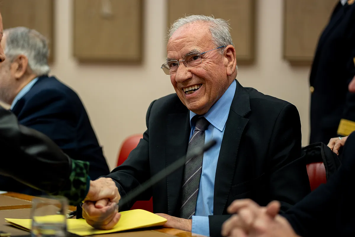 Alfonso Guerra y Félix Ovejero frente a la "fábula" del agravio: "España no tiene un problema territorial, tiene un problema con los nacionalistas"