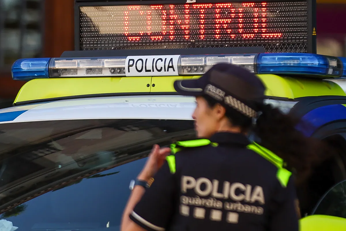 La Guardia Urbana de Barcelona llevará pistolas táser antes de que termine el mandato