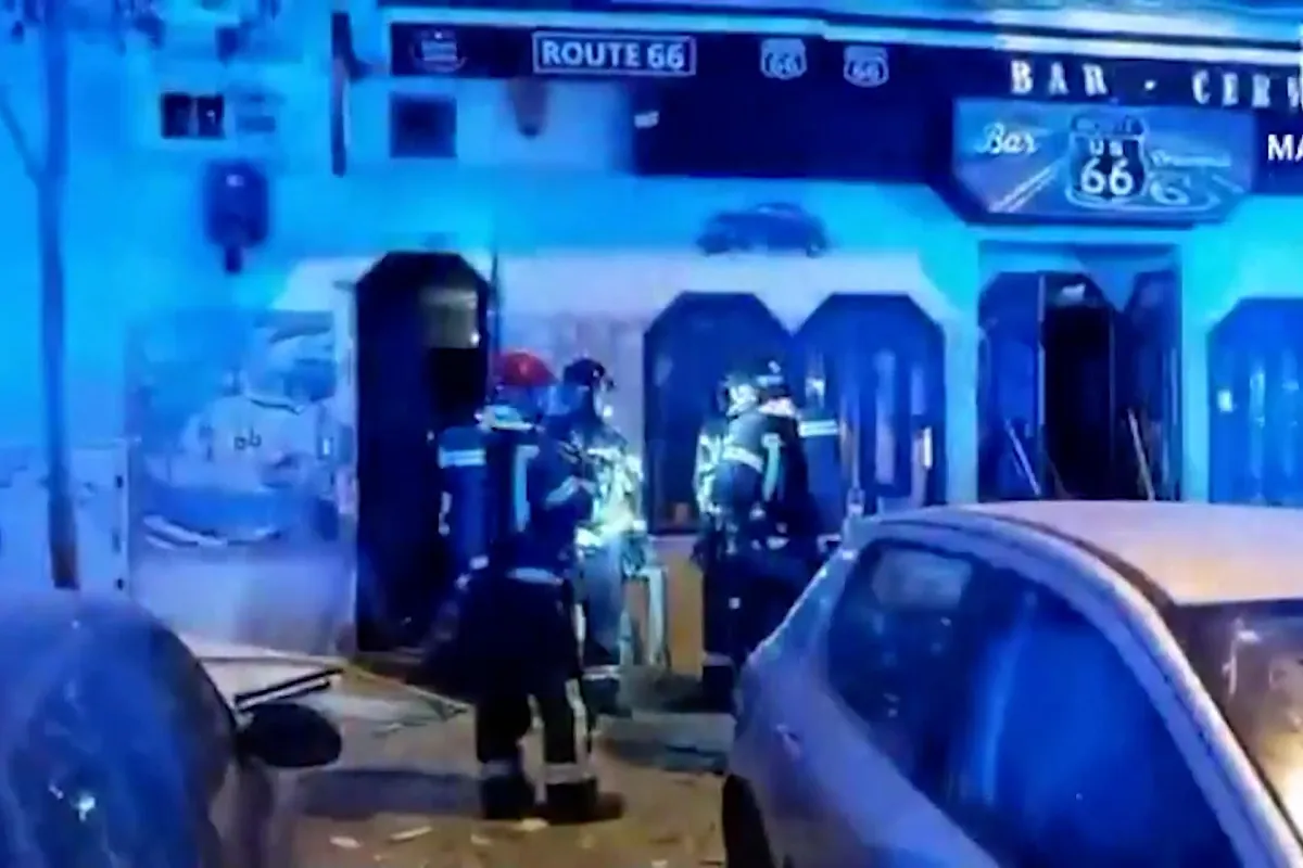 Siete heridos en una explosión en un bar de Villaverde
