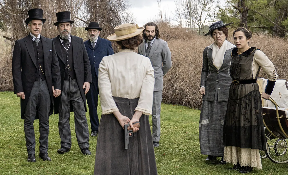 Avance del capítulo de 'La Promesa' de hoy, jueves 5 de junio: Eugenia  interrumpe el bautizo amenazando con disparar | Series