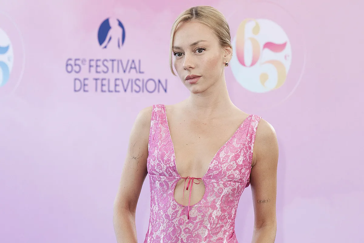 Ester Expósito no quiere ser la 'novia de' Kylian Mbappé: "¡No sé nada de fútbol!"