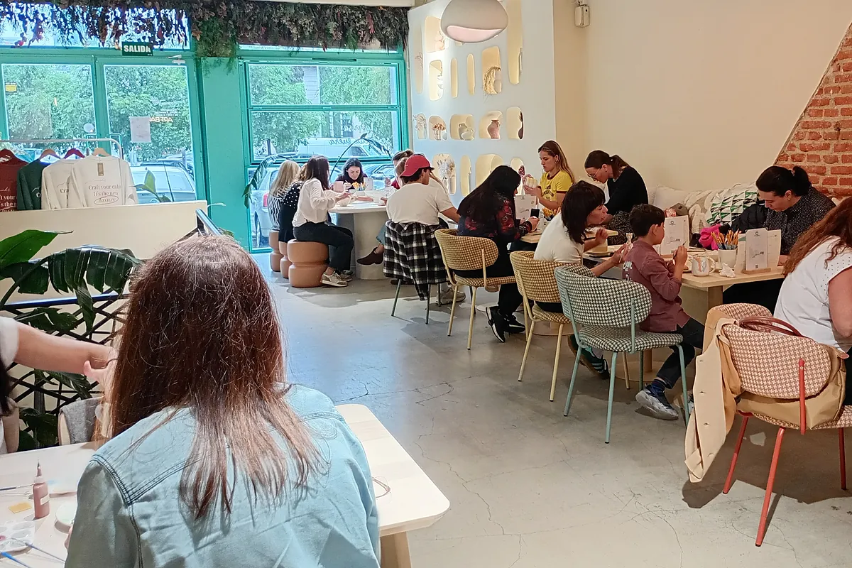Cuatro lugares de Madrid para desatar la creatividad mientras se degustan cafés de especialidad