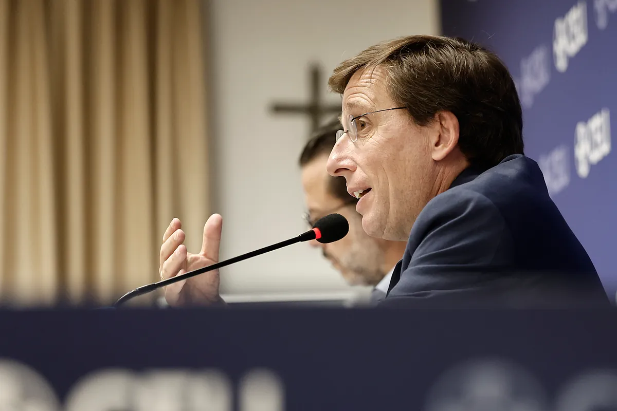 Almeida echa el freno y pide "ser cuidadosos" en un Madrid 'de película' que aumentó un 42% las rodadas en un año