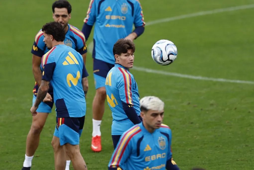 Luis de la Fuente calls up Fran García to Spain squad after Grimaldo injury