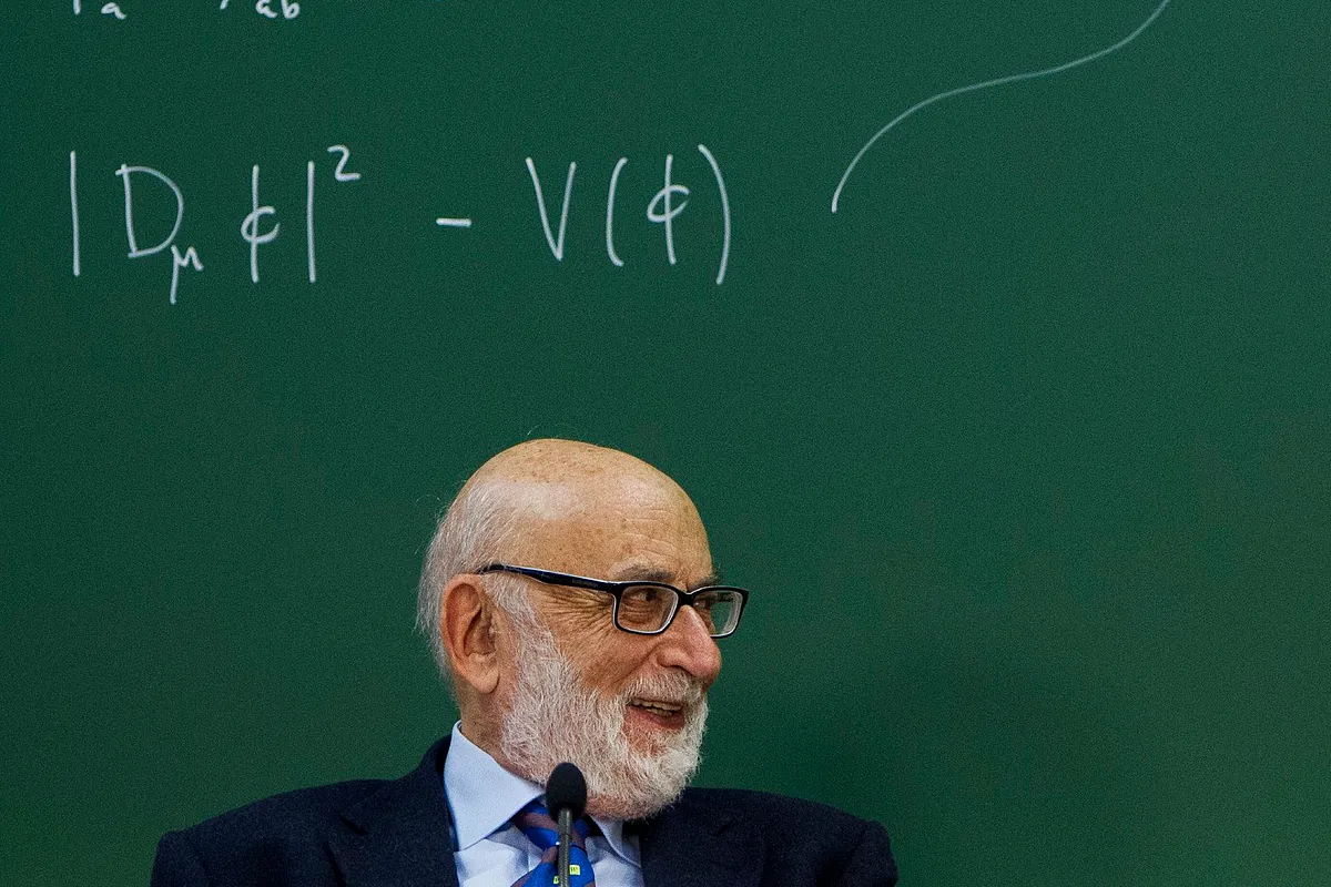 Muere el físico belga François Englert, el otro 'padre' del bosón de Higgs