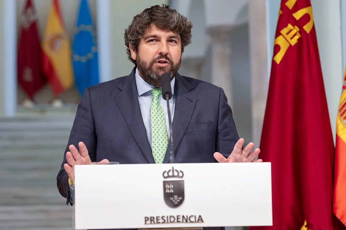 López Miras toma "impulso" hacia las autonómicas con dos caras nuevas y una reorganización de competencias: "Toca abrir una nueva etapa"