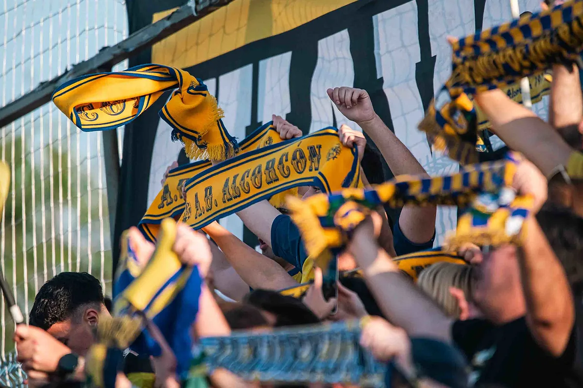 La insólita iniciativa del Alcorcón para enganchar a la hinchada: abrirá sus puertas gratis para los vecinos del municipio en el partido contra el Ibiza