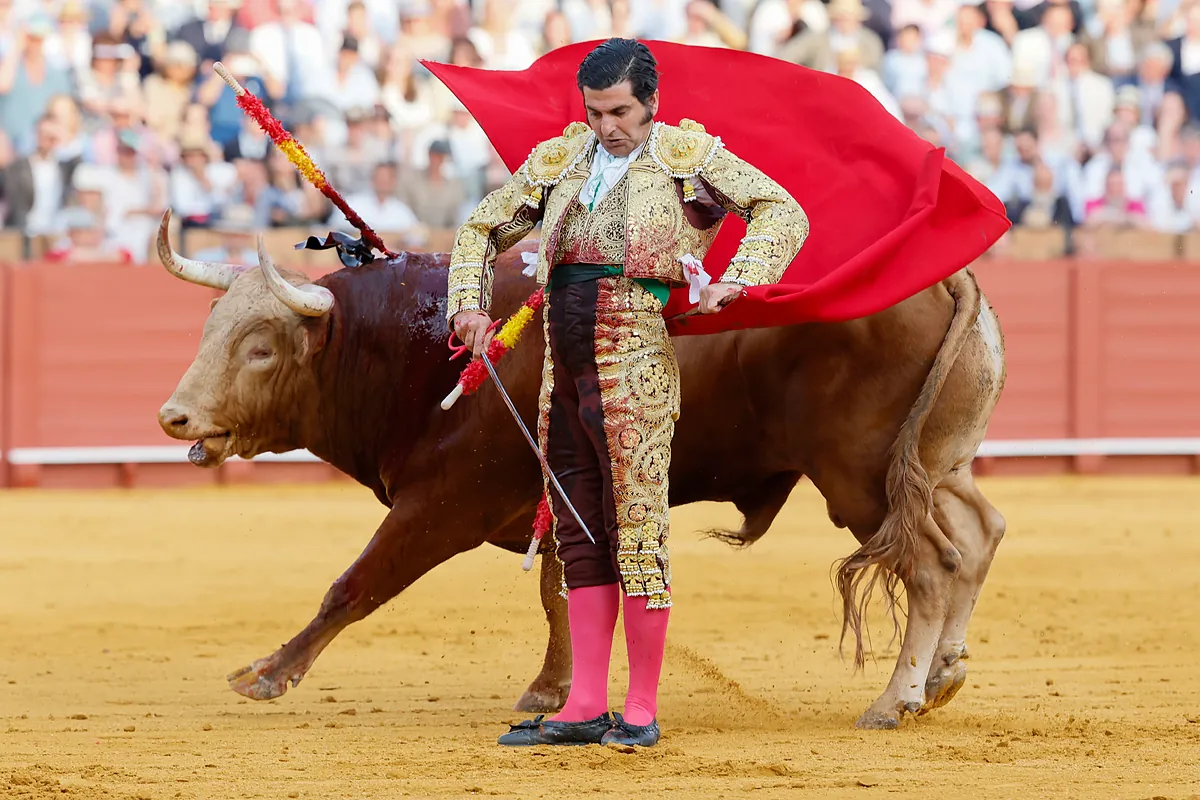 Toros en Sevilla hoy, lunes 20  de abril: quién torea hoy y dónde ver por TV la Feria de Abril