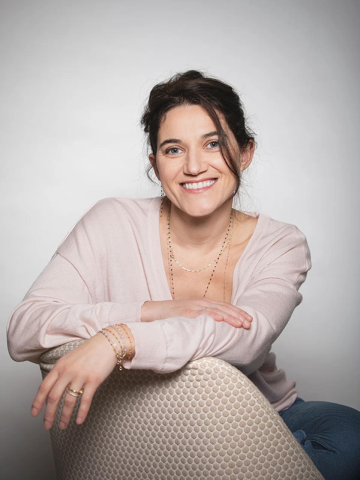 Gigi Clozeau, creadora de los collares de bolitas más deseados de París a Nueva York: "Marcaron mi infancia y simbolizan mi fe en el optimismo y la sencillez"