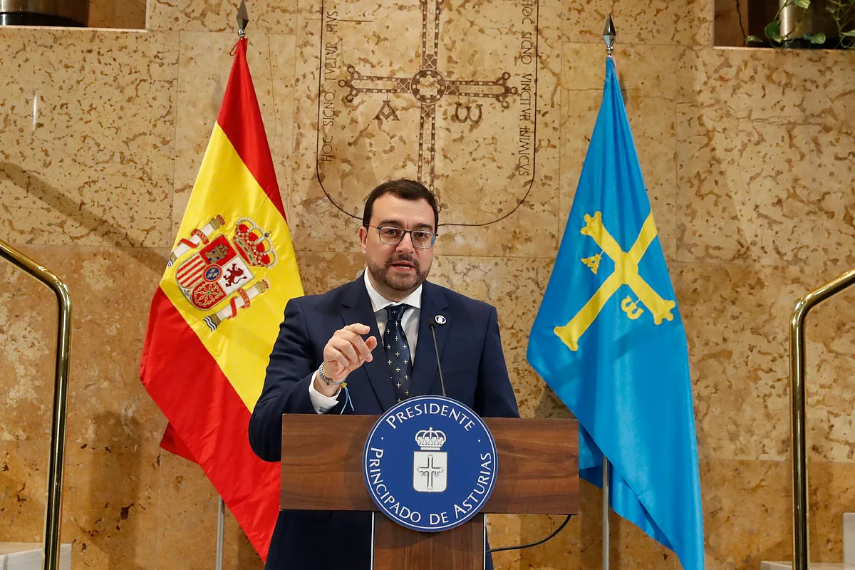 Dos altos cargos de Barbón, dos ex consejeros y tres funcionarios, "responsables personales" de la tragedia de la mina de Cerredo según el borrador de la comisión