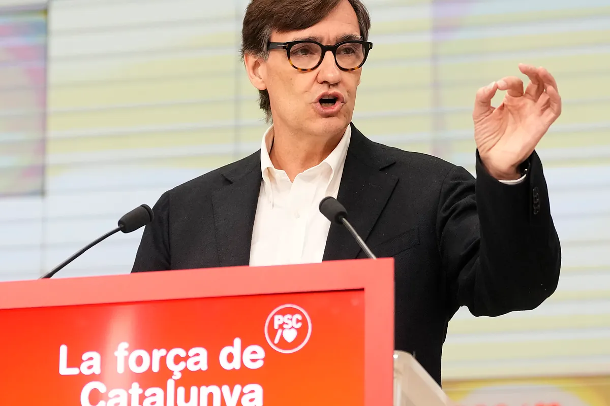 Salvador Illa presume de que "Cataluña será el mejor país de Europa" con el PSC y dice que "Andalucía necesita a María Jesús Montero de presidenta para ir bien"
