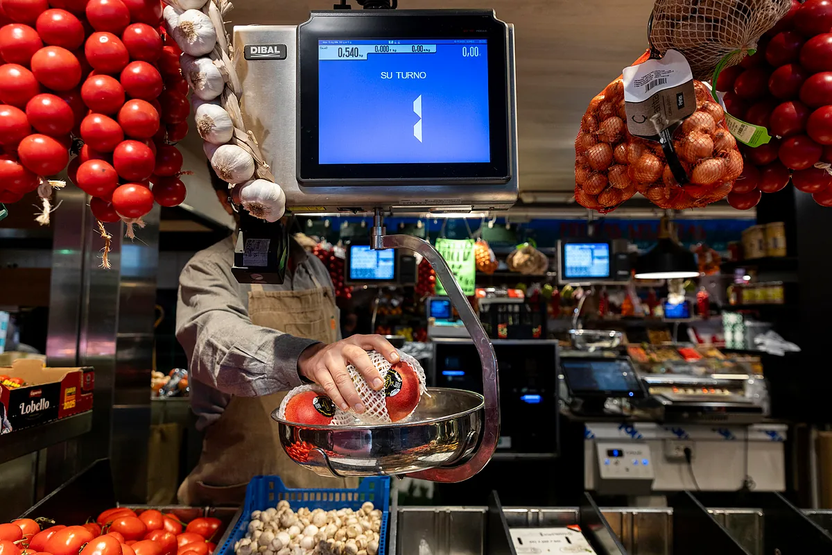 El precio de los alimentos frescos se disparará un 7% a partir del verano por la guerra en Irán, según advierte Funcas