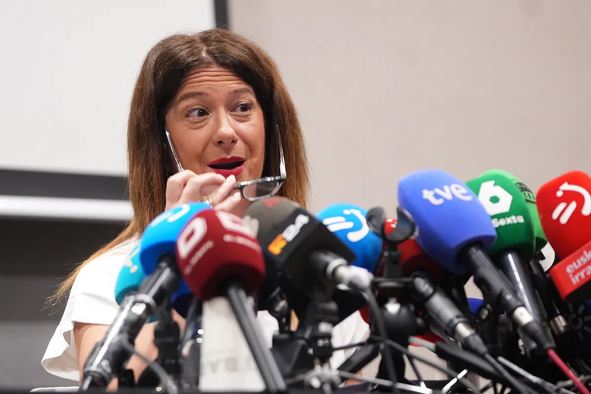 El PSOE llevará a la Fiscalía el 'pendrive' que le entregó Leire Díez ...