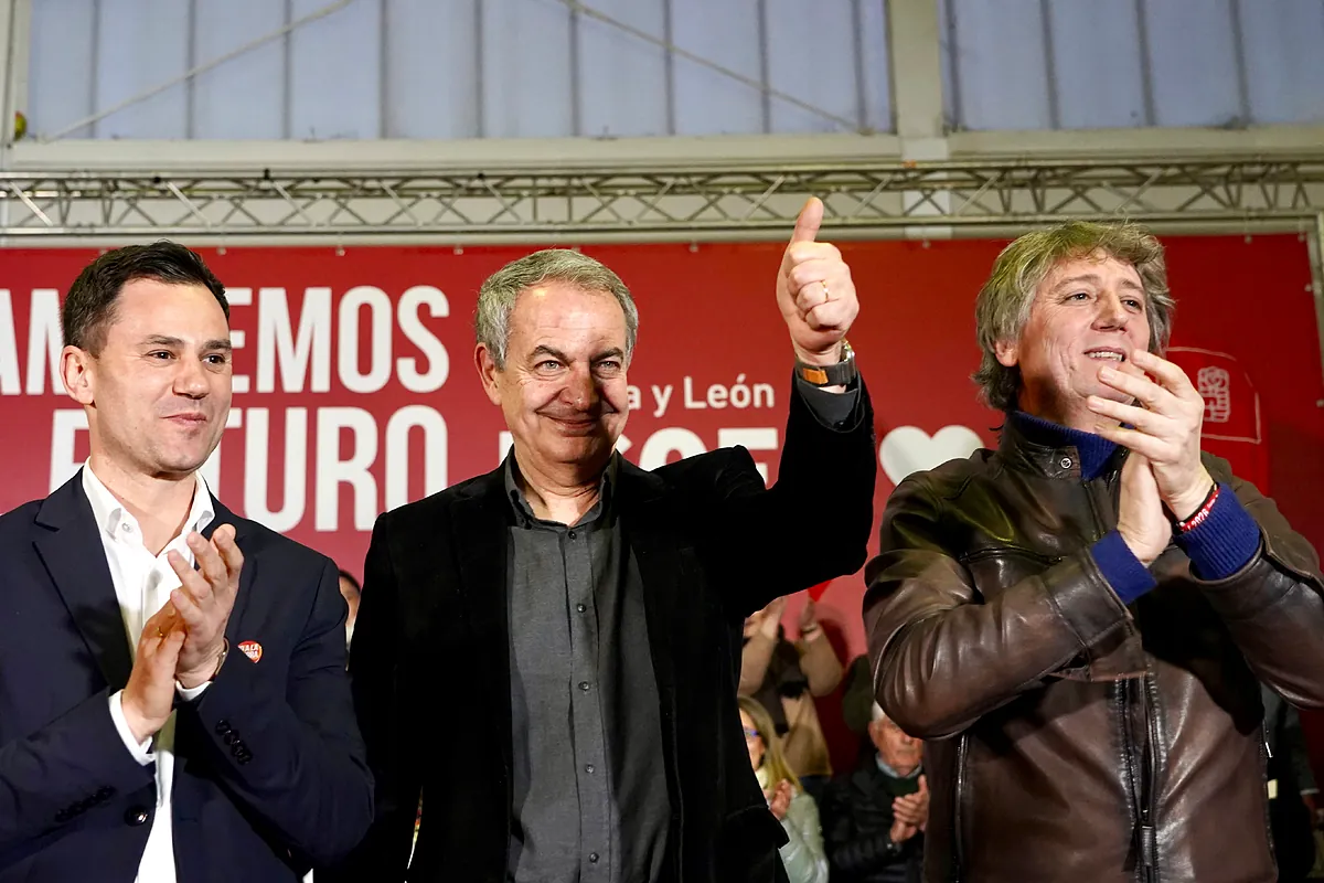 Zapatero reaviva el "no a la guerra" en un mitin del PSOE en León al alabar la posición de Sánchez: "Me siento orgulloso de su valentía y de su dignidad"