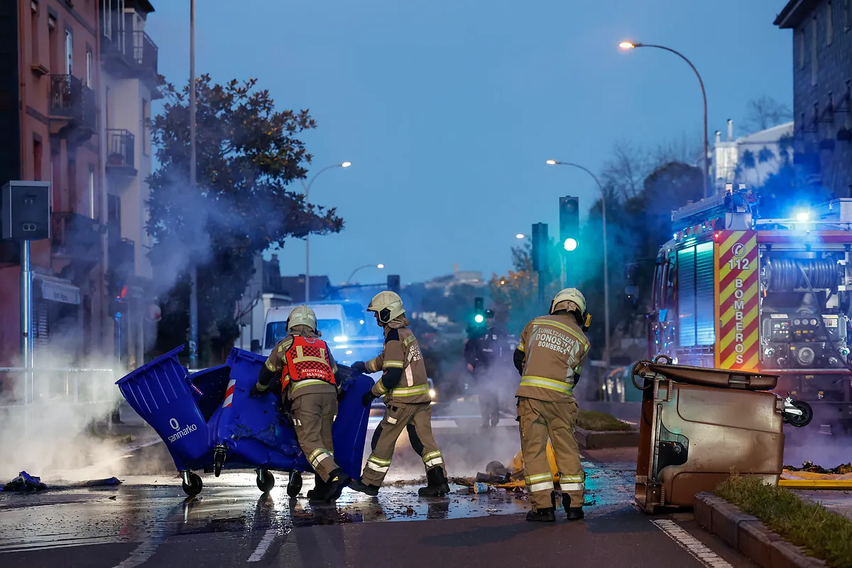 Atascos, sabotajes y quema de neumáticos durante la huelga general en el País Vasco y Navarra