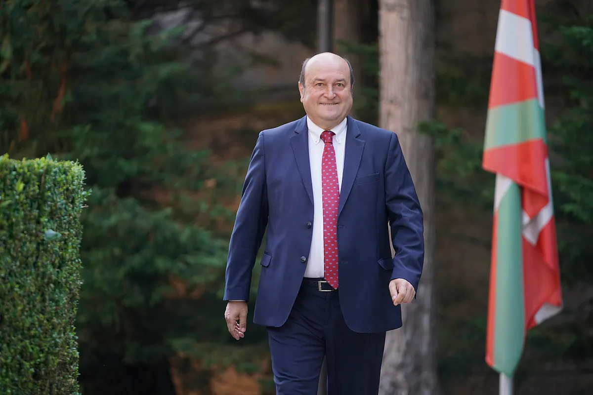 El PP quiere que Murtra explique en el Parlamento el fichaje de Ortuzar y el ERE:  Suena a pago por servicios prestados 