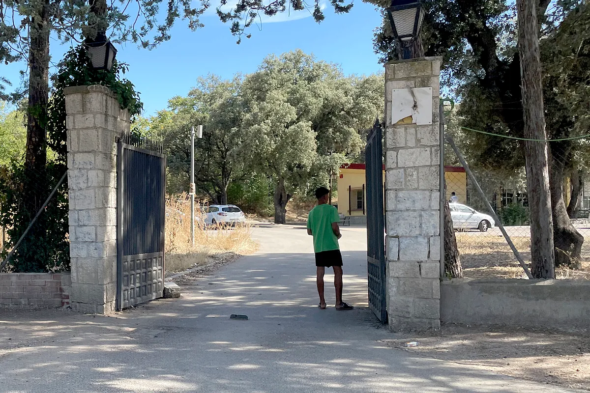 Detenido un 'mena' por un violento robo de una cadena de oro a una mujer en la Casa de Campo: quedó libre y devuelto al centro de menores por tener 13 años
