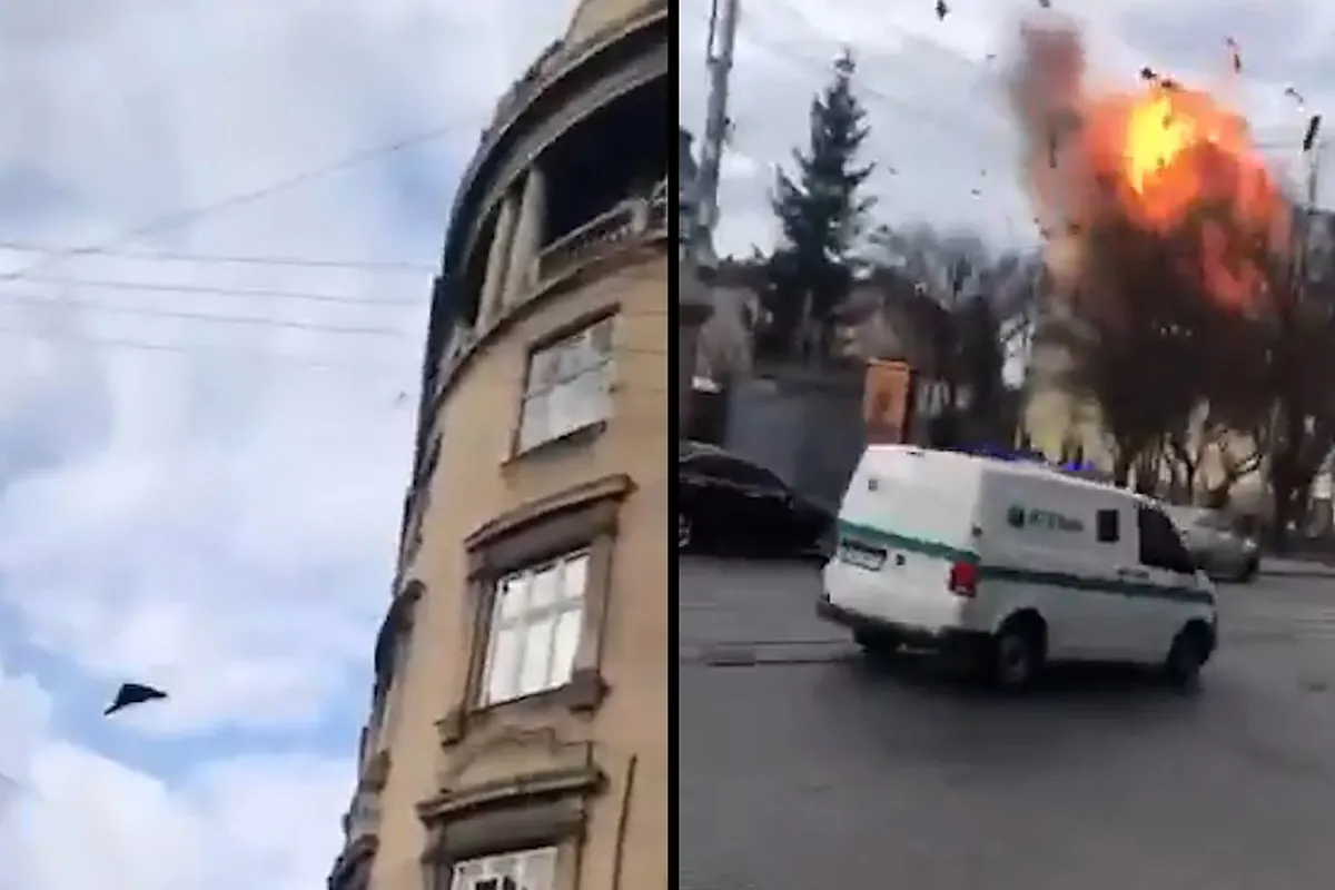 Momento en el que un dron ruso se estrella contra un edificio en pleno centro de Leópolis