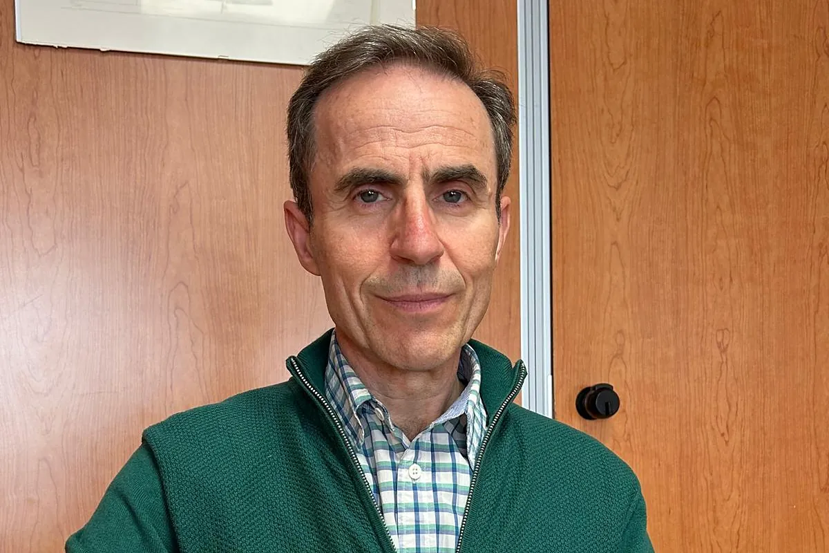 José María Molero, médico de primaria en huelga : "Mónica García nos aplaudía en la calle y ahora nos dice que estamos politizados"