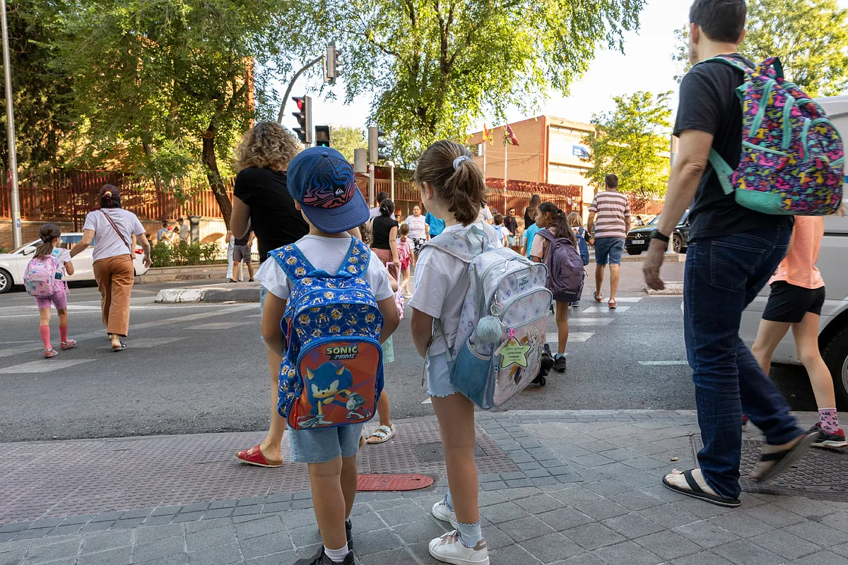 El 'limbo' por el calor en las aulas de los colegios que confunde a Sol y Cibeles: "No está muy claro a quien le toca actuar"