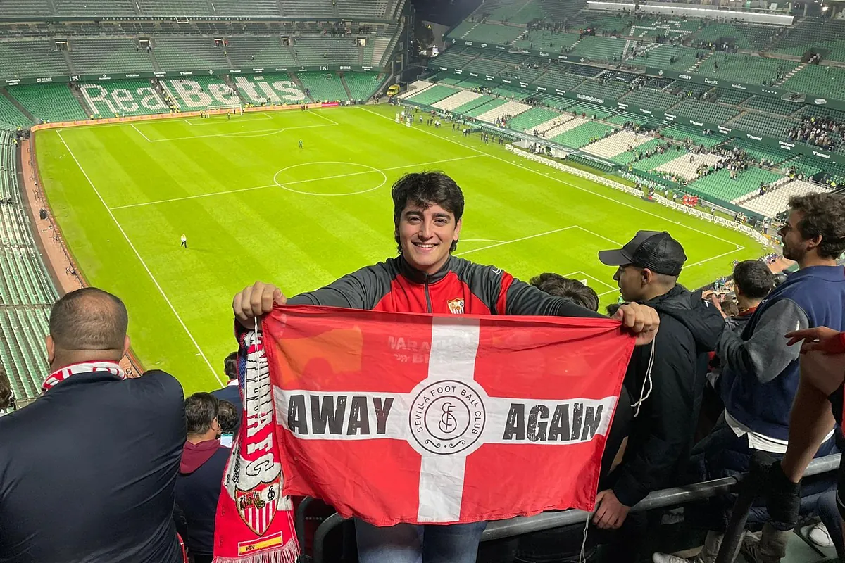 Fernando, el maquinista muerto en el descarrilamiento de un tren en Gelida, socio del Sevilla FC y hermano de la Macarena: "Brille para él la luz perpetua"