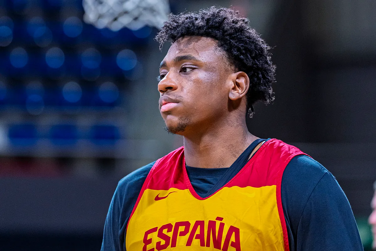 Great Osobor recovers from knee injury to play again for Spain