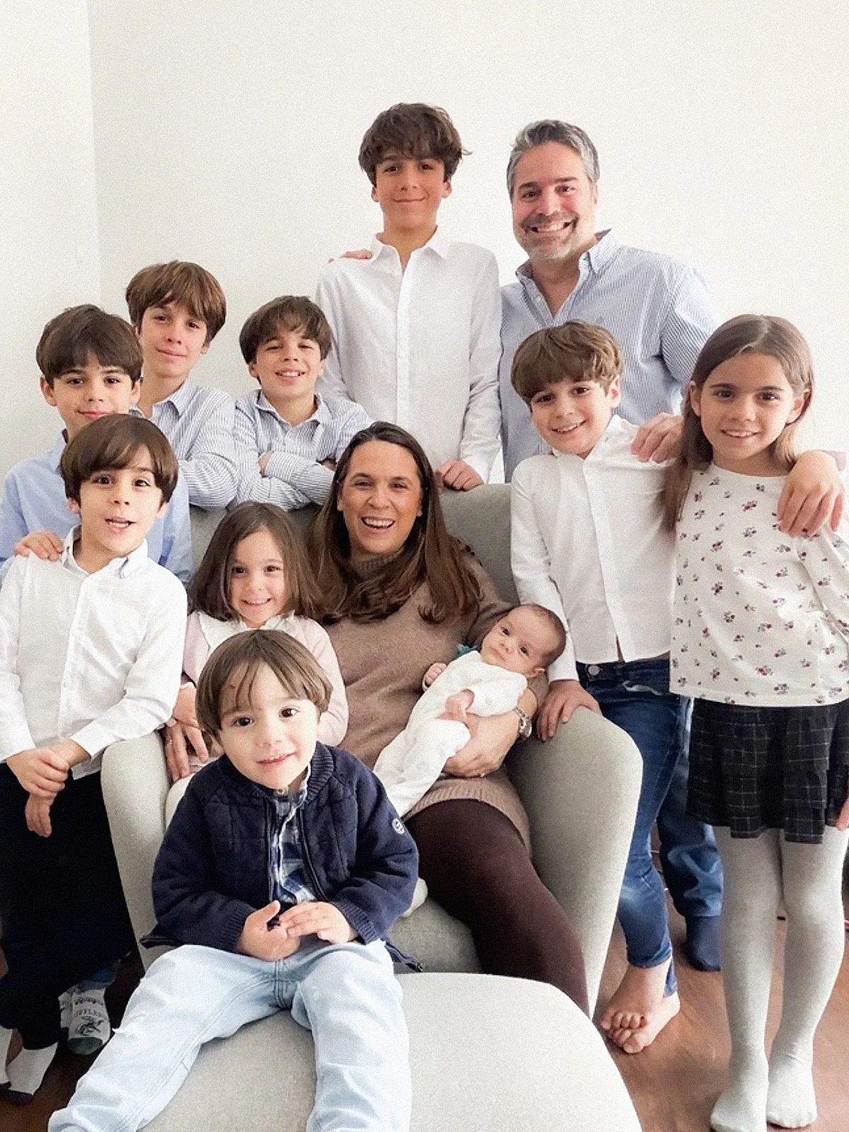 Ana, Jesús y su locura de familia con 10 hijos: "Hace unos meses tenía claro que no quería más bebés, pero ahora..."