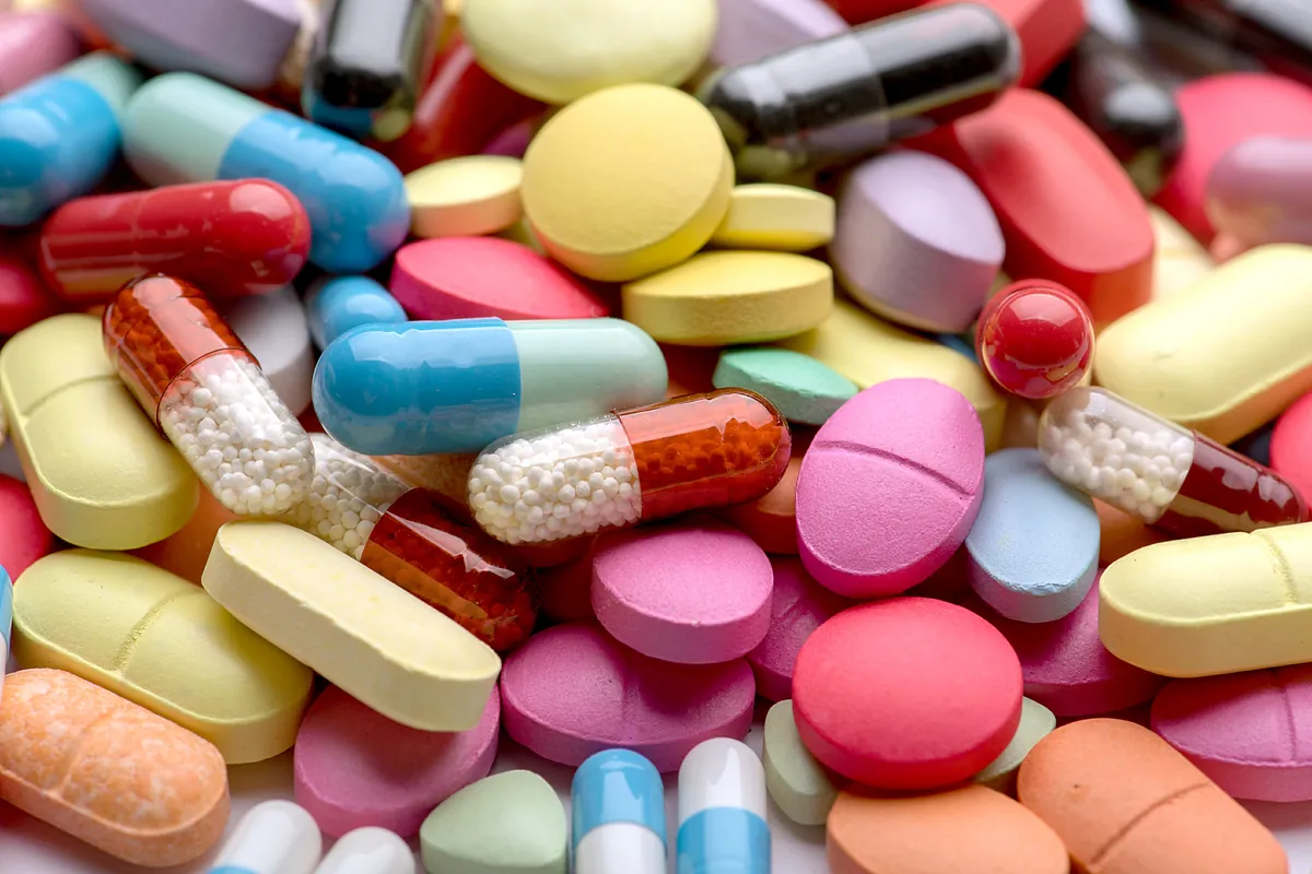 Desde el 'boom' del mercado de fármacos contra el cáncer hasta el último referéndum de Suiza: o aceptan más inmigrantes... o se extinguen plácidamente
