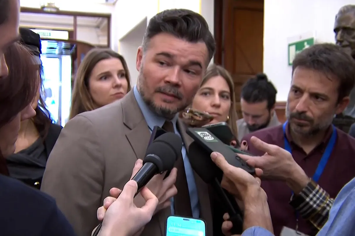 Rufián, sobre la posible vuelta de Juan Carlos I a España: "Los delincuentes mejor fuera que dentro"