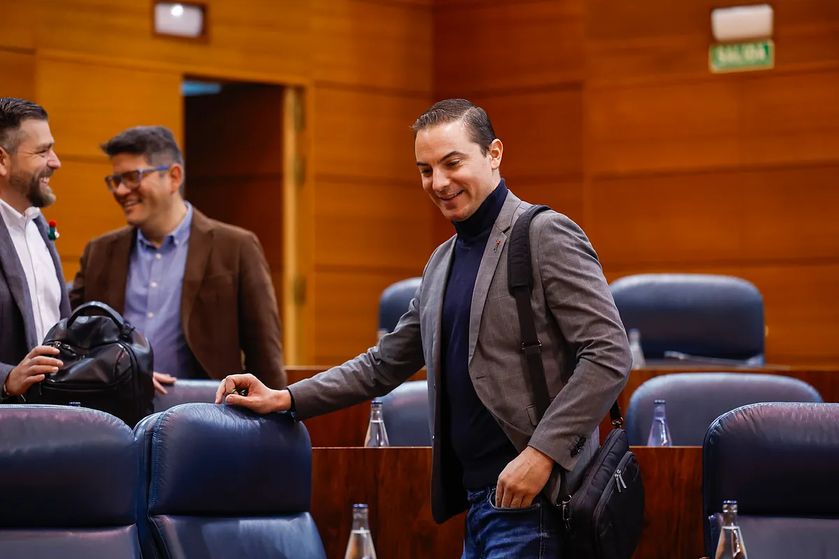 El manifiesto crítico devuelve foco a Lobato mientras Moncloa da cada vez más protagonismo al delegado del Gobierno