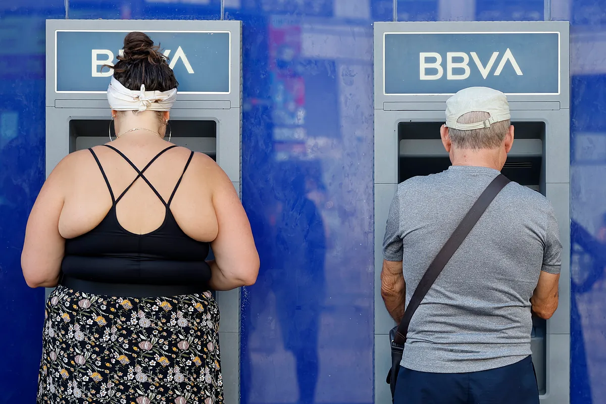 Cuándo se cobra el paro en mayo de 2026: fechas por bancos | Descubre