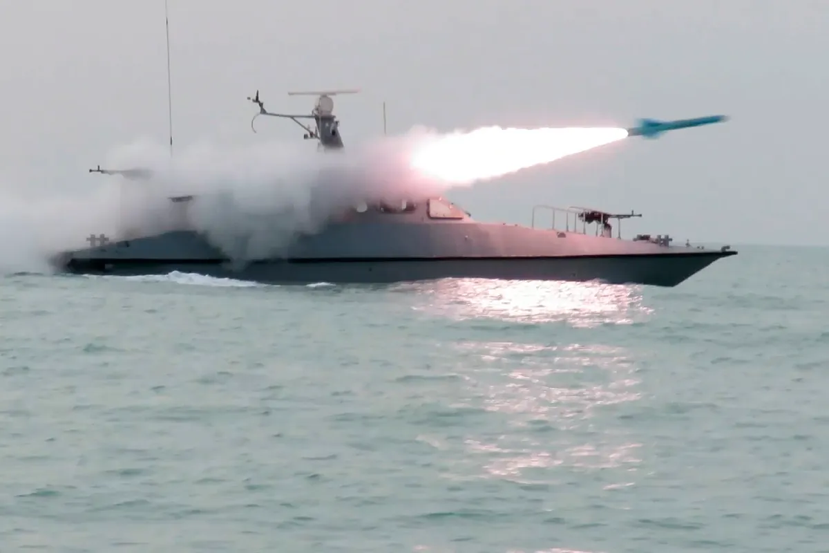 Guerra de EEUU e Israel contra Irán, última hora hoy, en directo | Irán lanza una "oleada masiva de ataques con drones" contra fuerzas de EEUU