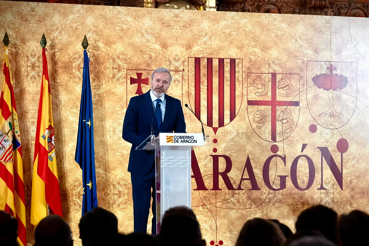 Azcón asegura estar convencido de estar en "las últimas horas de este Gobierno en funciones" en las vísperas del Día de Aragón