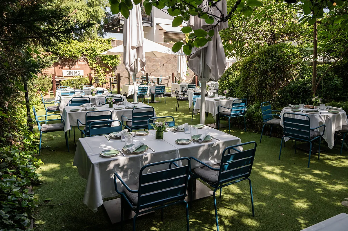 Seis restaurantes de Madrid para despedir agosto: terrazas, jardines y mesas con mucha cocina donde exprimir los últimos días de verano