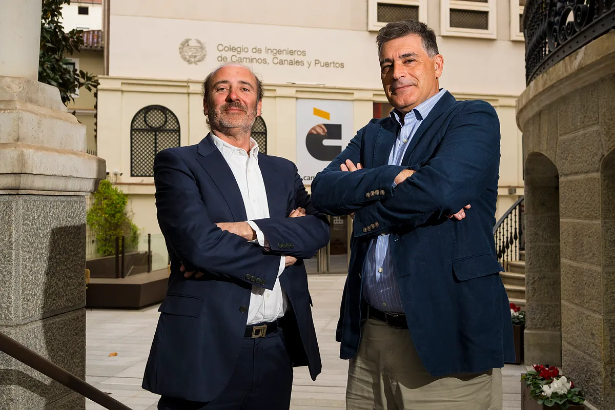 La 'factoría' madrileña de peritos de tragedias como la de Adamuz: "Cuesta abstraerse y tener la cabeza fría cuando hay víctimas. Te vas a casa con la pena"