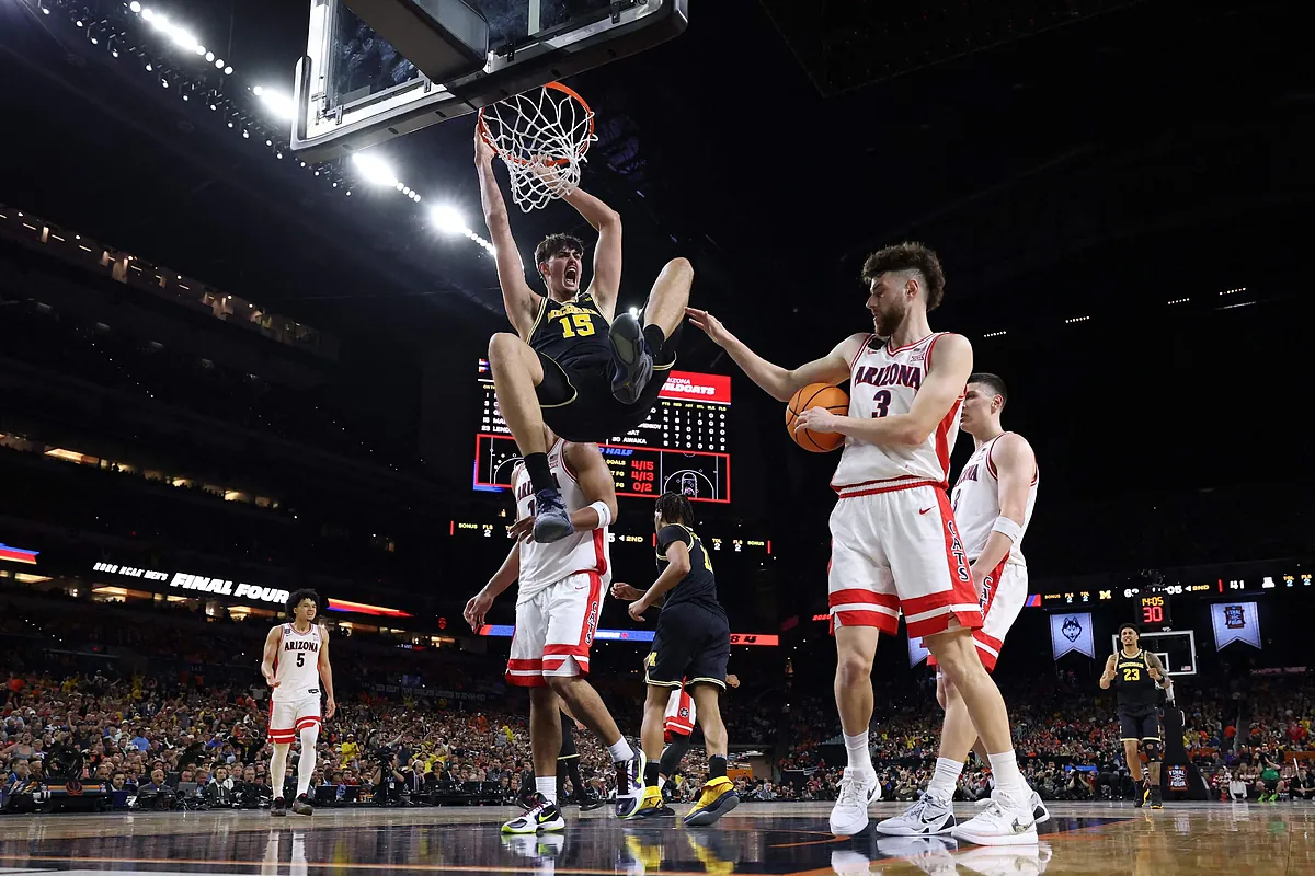 Michigan Wolverines Reach College Basketball Final After Dominating Arizona