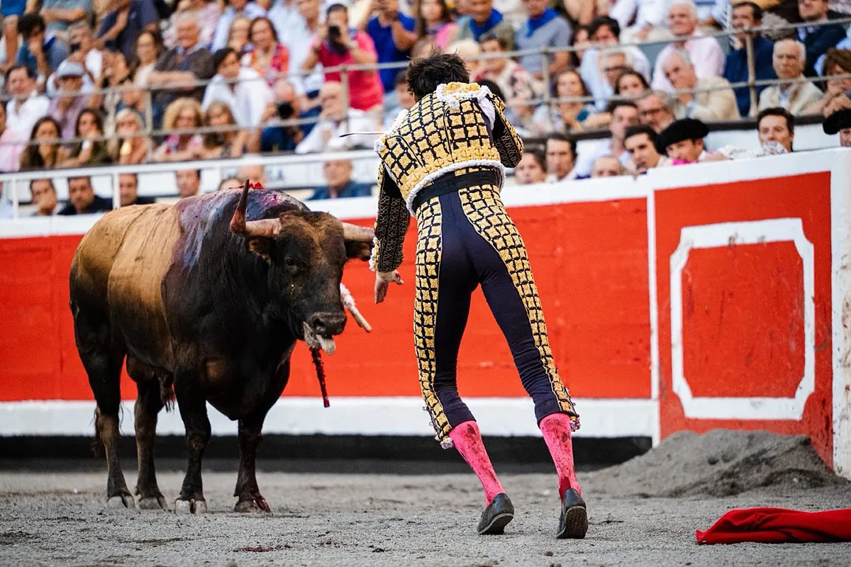 El fenómeno Roca Rey: un héroe a cuerpo limpio entre el clamor rendido de Bilbao